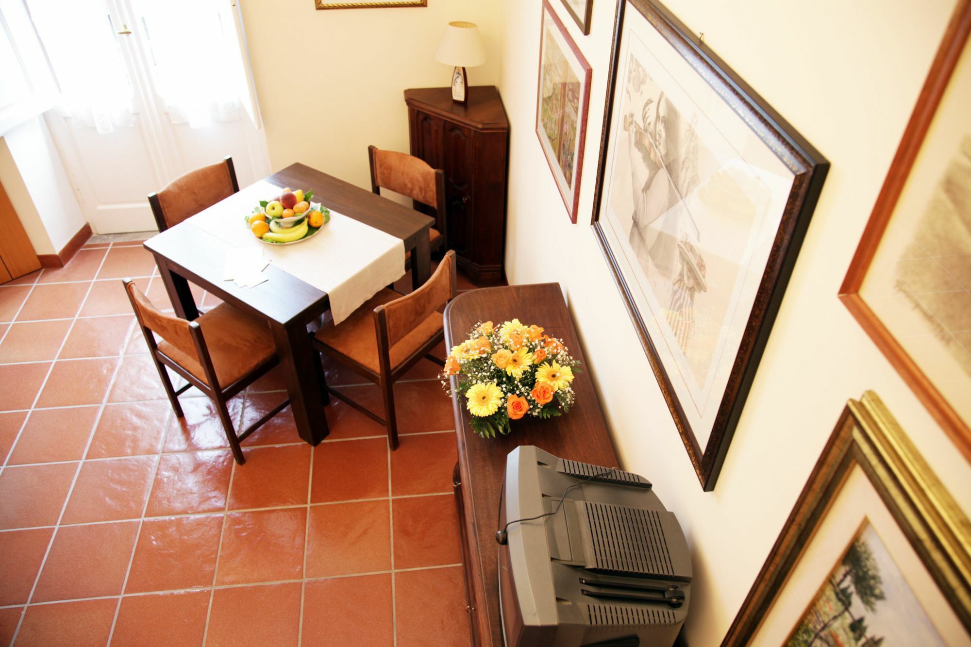 Casa Visconti Apartment โรม ภายนอก รูปภาพ